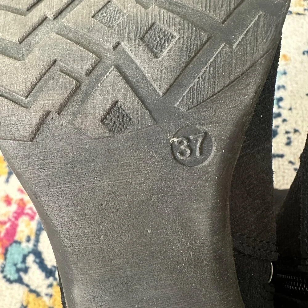 Taos Shaka Leather Ankle Heel Bootie Black Womens Size 37 US 6 6.5 Boho Zipper